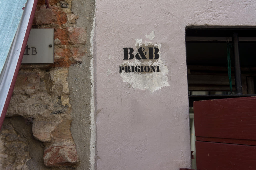 Bed and Breakfast Prigioni House Peschiera del Garda Zewnętrze zdjęcie