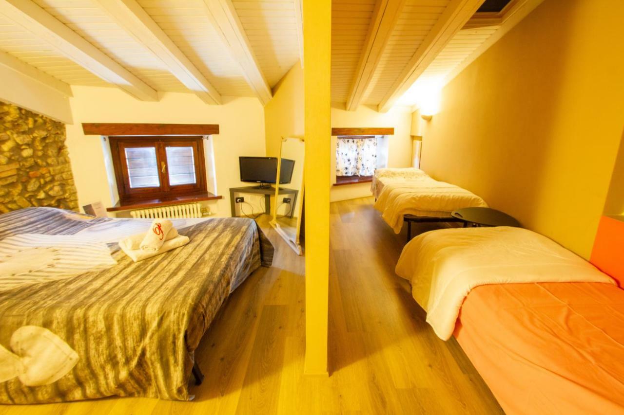 Bed and Breakfast Prigioni House Peschiera del Garda Zewnętrze zdjęcie